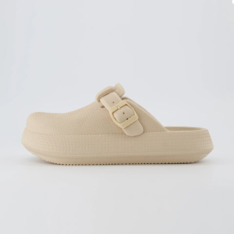 Fable Cloud Clog